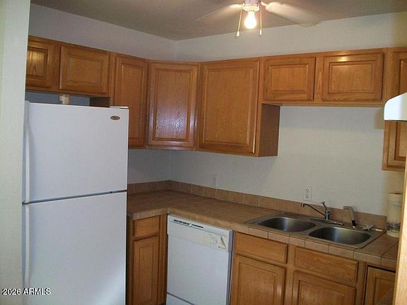 2nd image of 2911 W ALICE Avenue