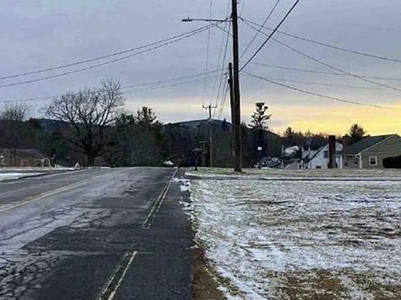 Exterior Neighborhood (street photo)