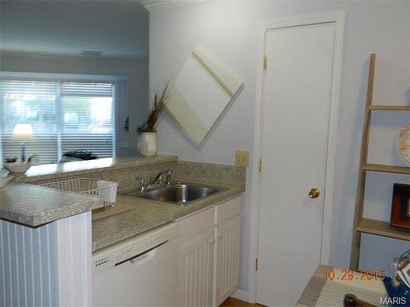 5th image of 1108 Highland Oaks Ct Unit B