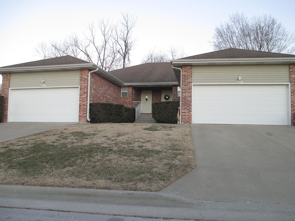 Street view of Duplex. Unit available is the right side. Address is 1726 S. 10th Ave. , one block east of Apple market.