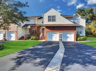 62 Drew Ct, Manalapan, NJ