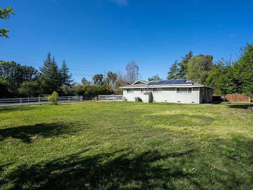 2nd image of 9491 Oak Ave