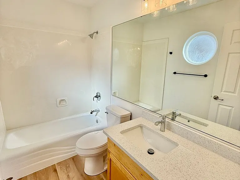 1735 W 540 N #1001 — Photo 18