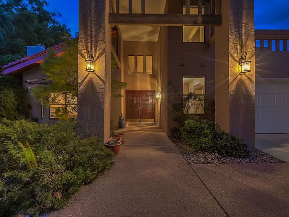 3rd image of 9204 Tanoan Dr NE