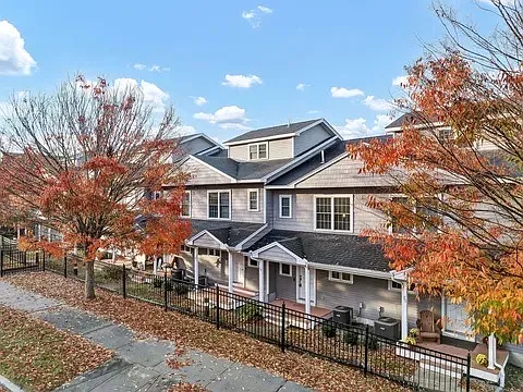 330 Crystal Ave #19 — Photo 1