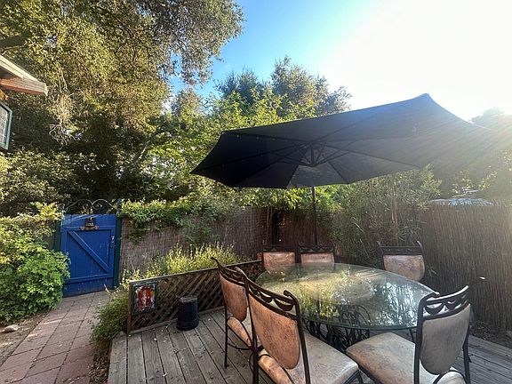 4th image of 1535 Valley Dr #1