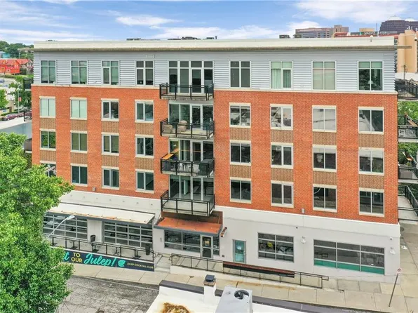 4141 Pennsylvania Ave #408, Kansas City, MO 64111