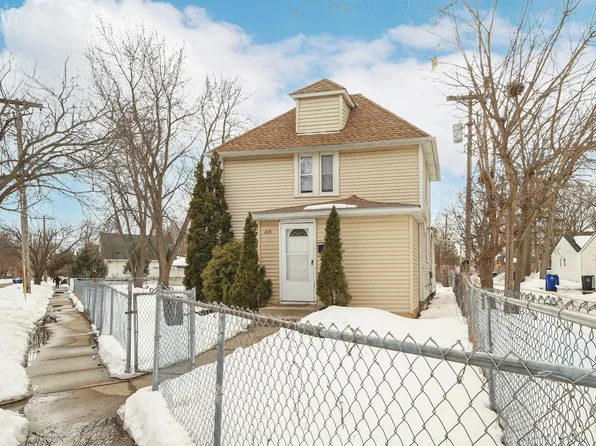 635 Canton St, Saint Paul, MN 55102