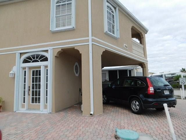 1st image of 315 Nettles Blvd