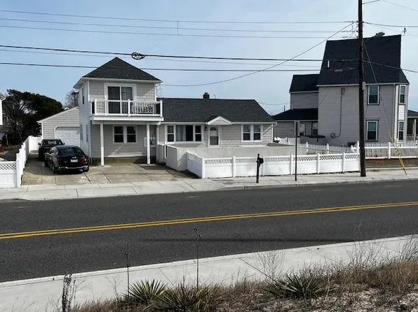 717 Beach Dr N, Cape May, NJ 08204