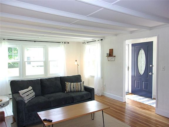 3rd image of 41 Dudley Ave