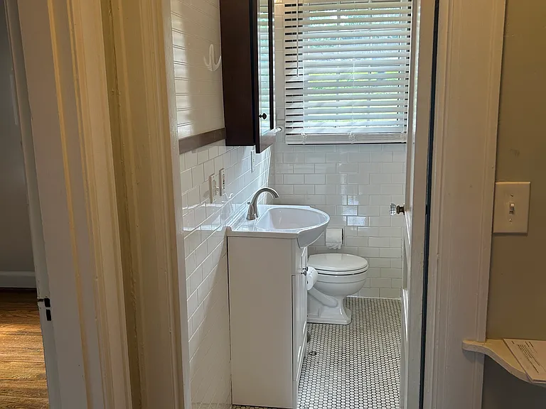 2300 Sharondale Dr — Photo 17