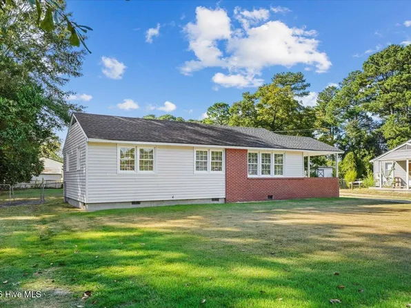 1305 N Robin Street, Goldsboro, NC 27534
