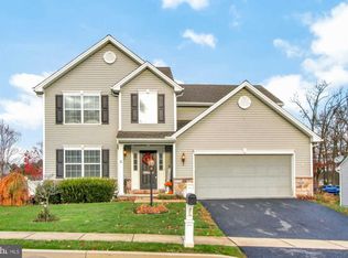 5 Thoroughbred Dr, York Haven, PA