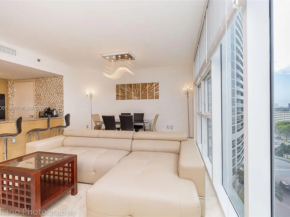 1830 S Ocean Dr #1107