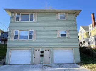 1077 Alice St #1, Dubuque, IA 52001