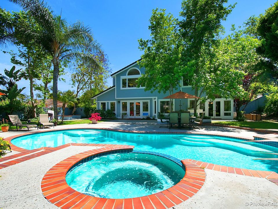 1st image of 921 Marisa Ln
