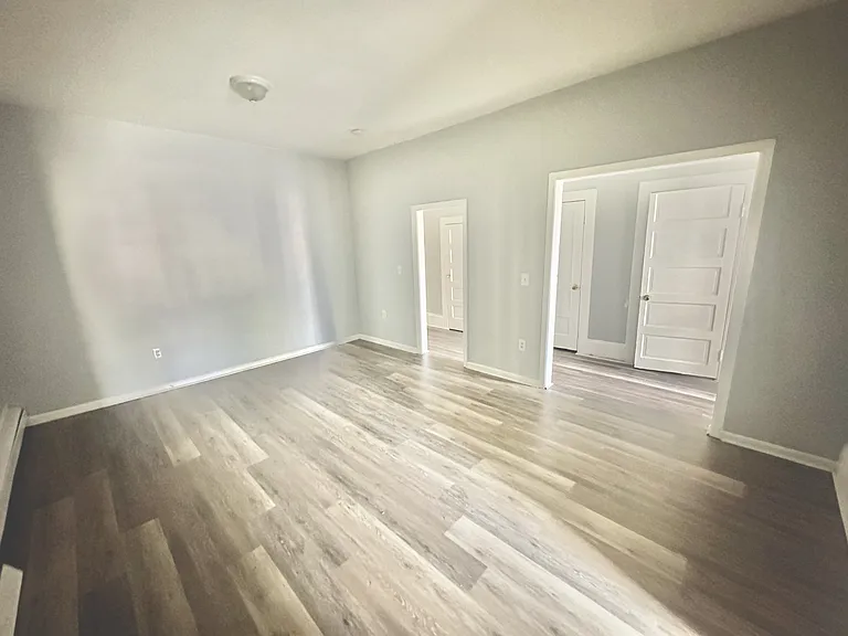 24 E Washington Ave #2 — Photo 6