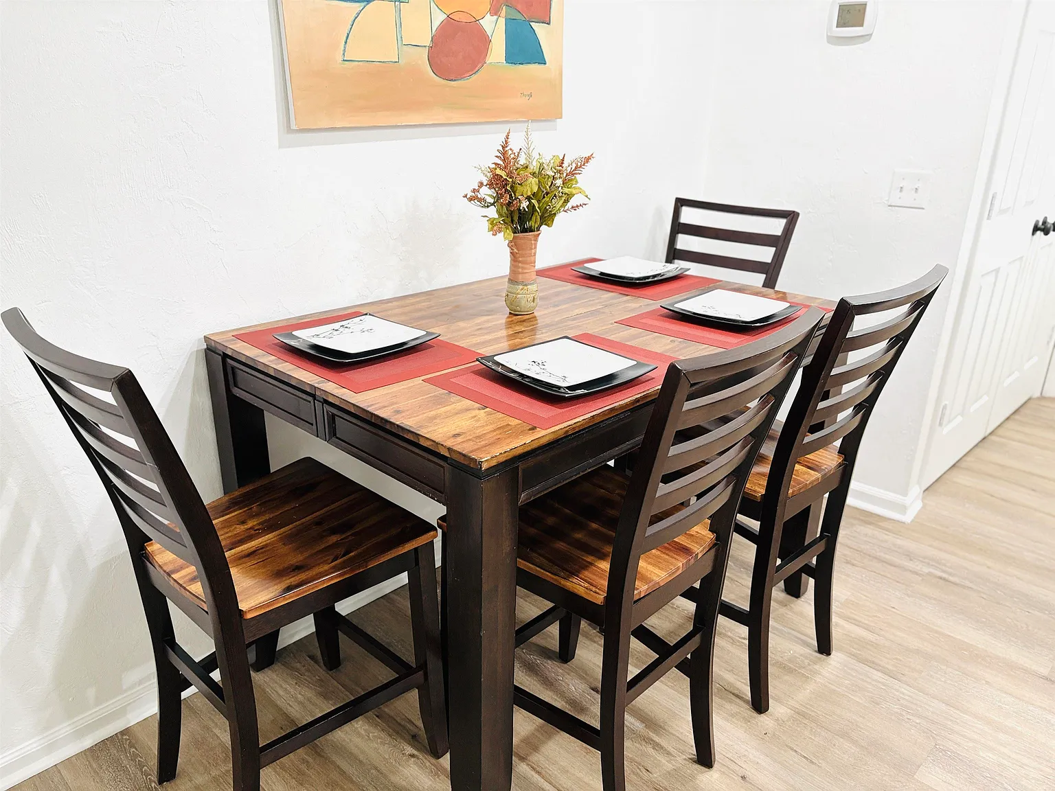 2 bed, 928 sqft, $1,800 — Photo 4