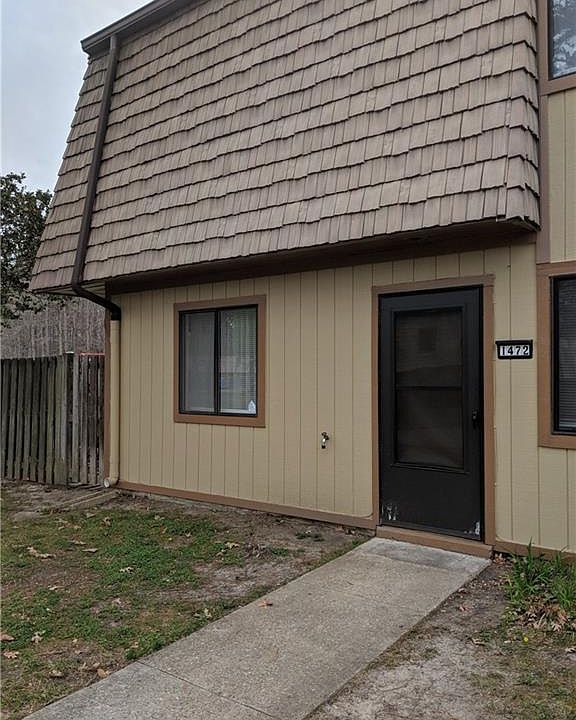 1st image of 1472 Monterry Pl