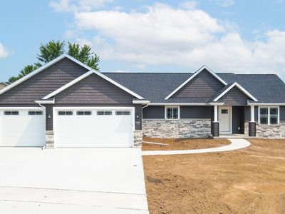 W7055 Jaclyn Ln, Greenville, WI, 54942