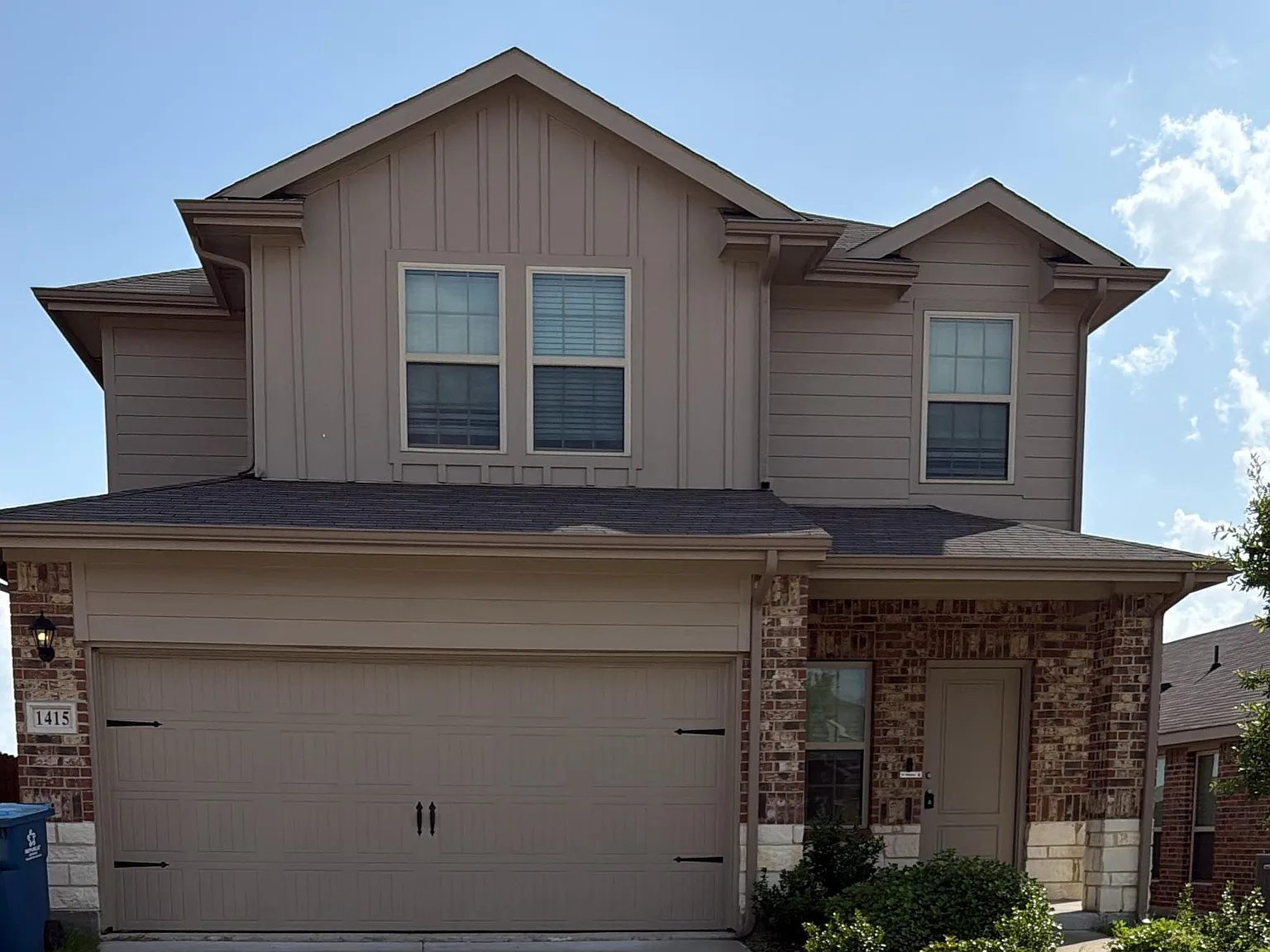 3 bed, 2.5 bath, 1898 sqft, $2,085 — Photo 1