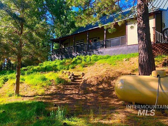 3rd image of 1021 Smokey Bear Ln