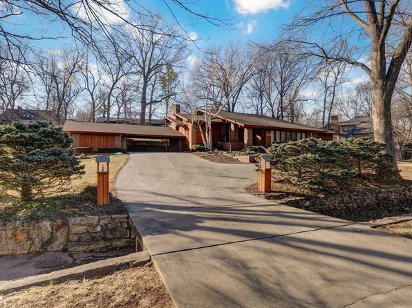 2312 E Barataria Street, Springfield, MO 65804