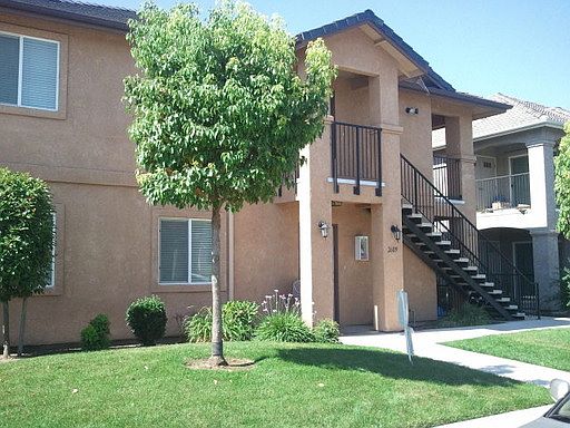 1st image of 2613 W Lark Ave