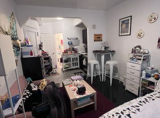 542 E 11th St #2E, New York, NY 10009
