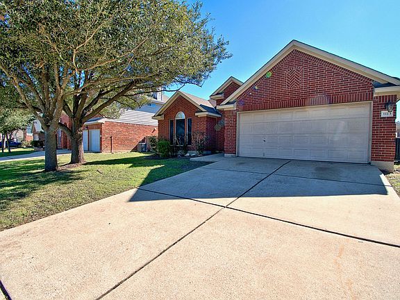 3rd image of 1113 Glendalough Dr