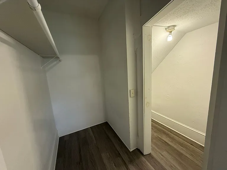 33-35 Emerson Street — Photo 17