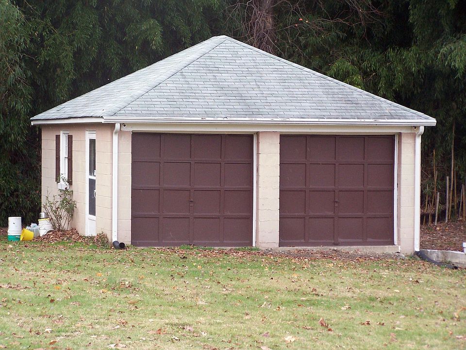 2 Car Garage
