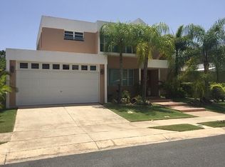239 Carmo, Dorado, PR 00646