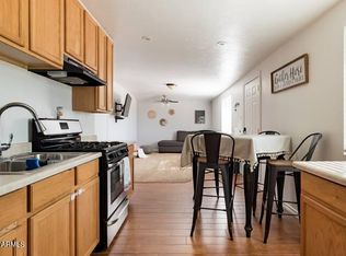 6320 W Mitchell Dr, Phoenix, AZ 85033