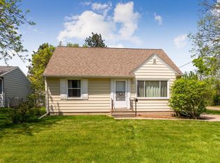 340 25th Ave SW, Cedar Rapids, IA 52404