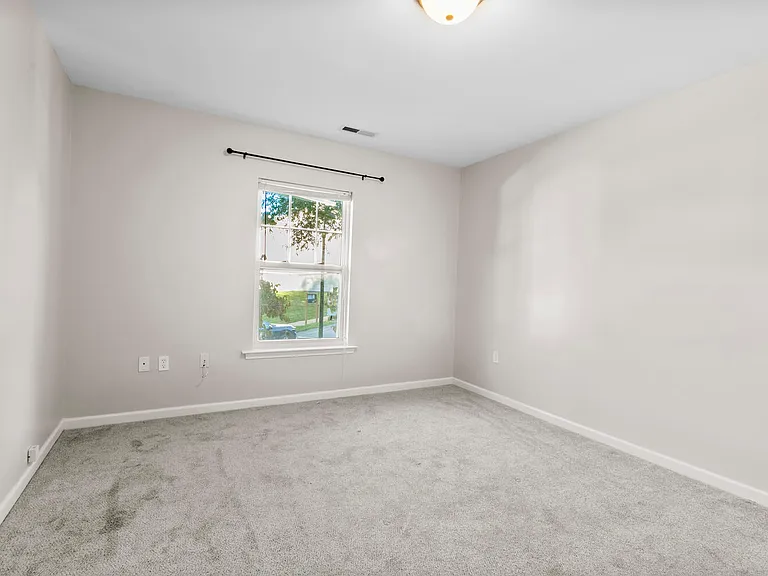 55 Thea Ln — Photo 25