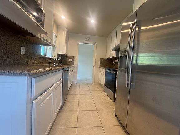 3rd image of 1258 Priscilla Dr