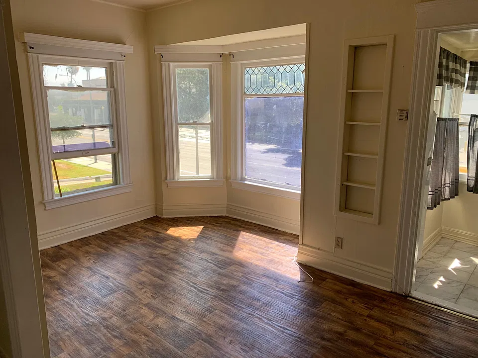 831 N Orange Grove Blvd #1
