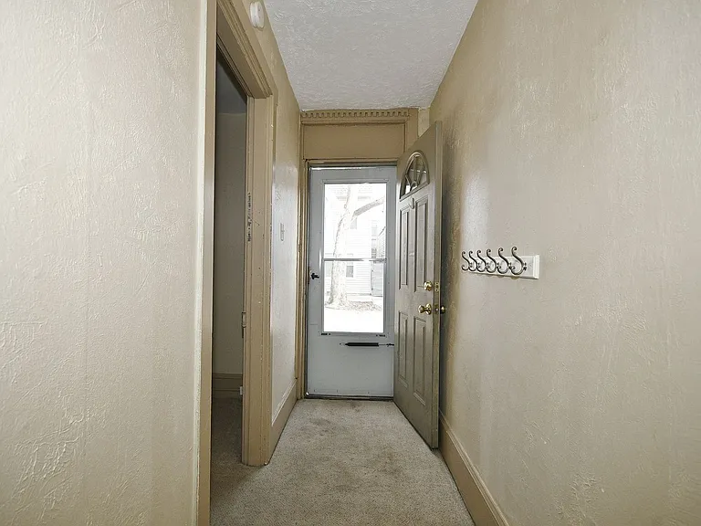 54 S 19th St — Photo 3