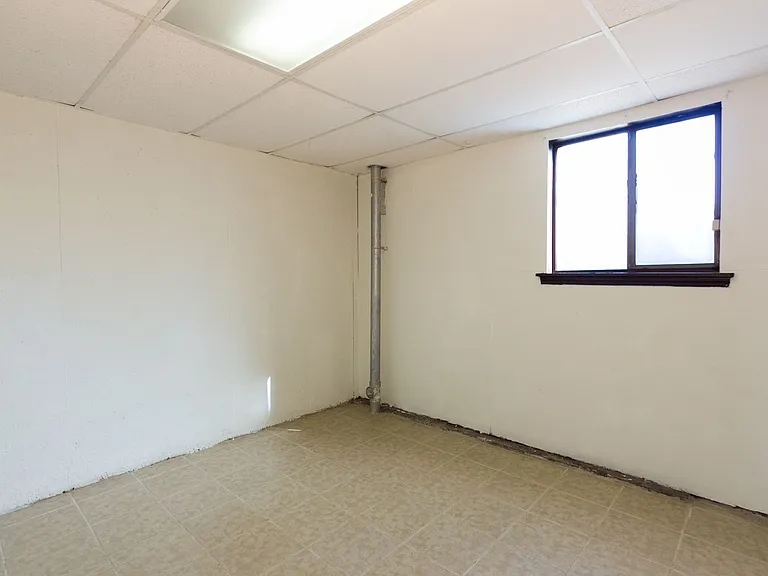 1169 Hillcrest Ct — Photo 37