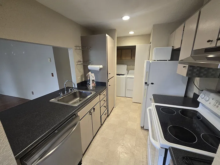 830 Kirkland Way #304 — Photo 12