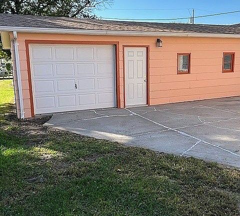 Garage East side south