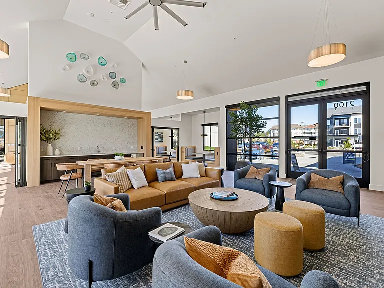 Motto Apartments — Photo 9