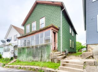 48 Esther St, Worcester, MA 01607