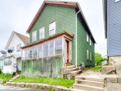 48 Esther St, Worcester, MA, 01607
