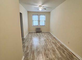 214 Rockland Ave APT 1B, Mamaroneck, NY 10543