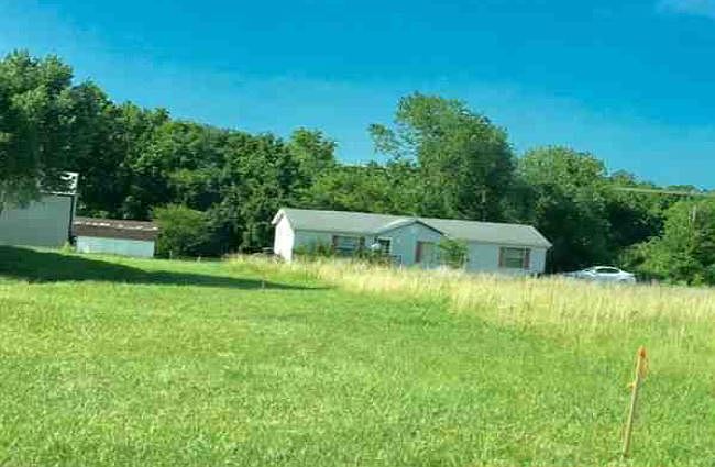 2nd image of 85 Redwood Ln