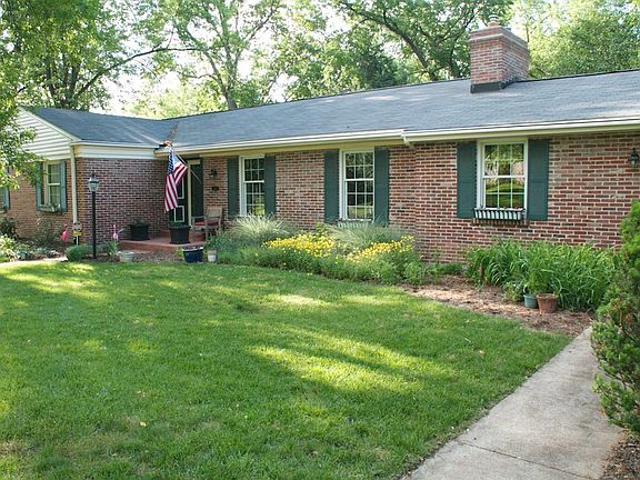 3rd image of 351 Geyer Forest Dr