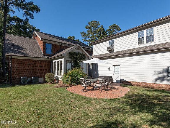 2nd image of 901 Bremerton Drive